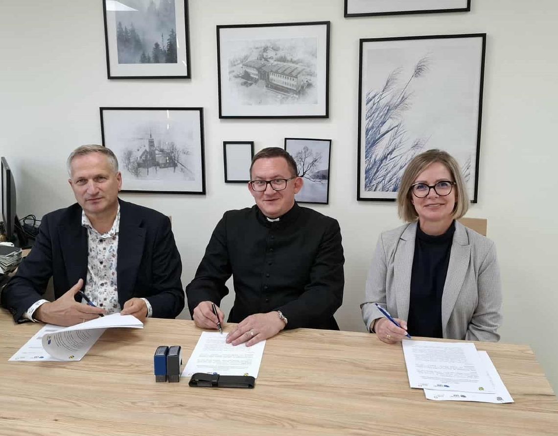 Prace konserwatorskie w kościele w Płocicznie