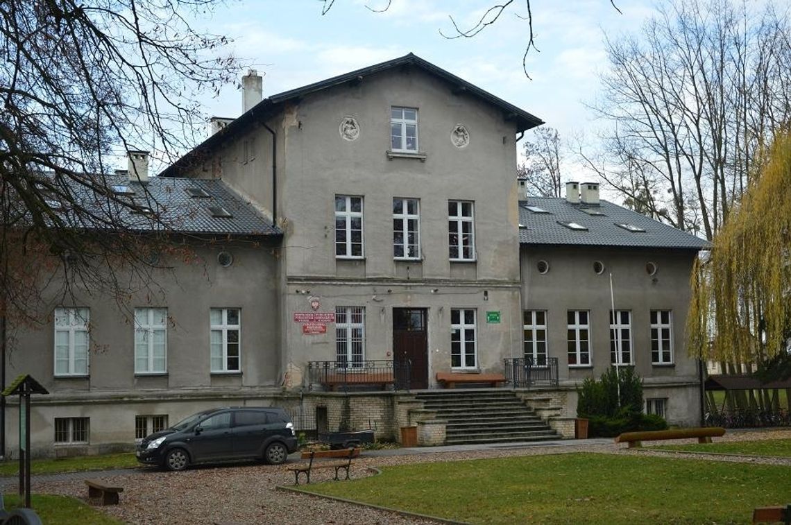 Próba samobójcza w szkole?! Chłopiec trafił do szpitala, jest pod opieką specjalistów