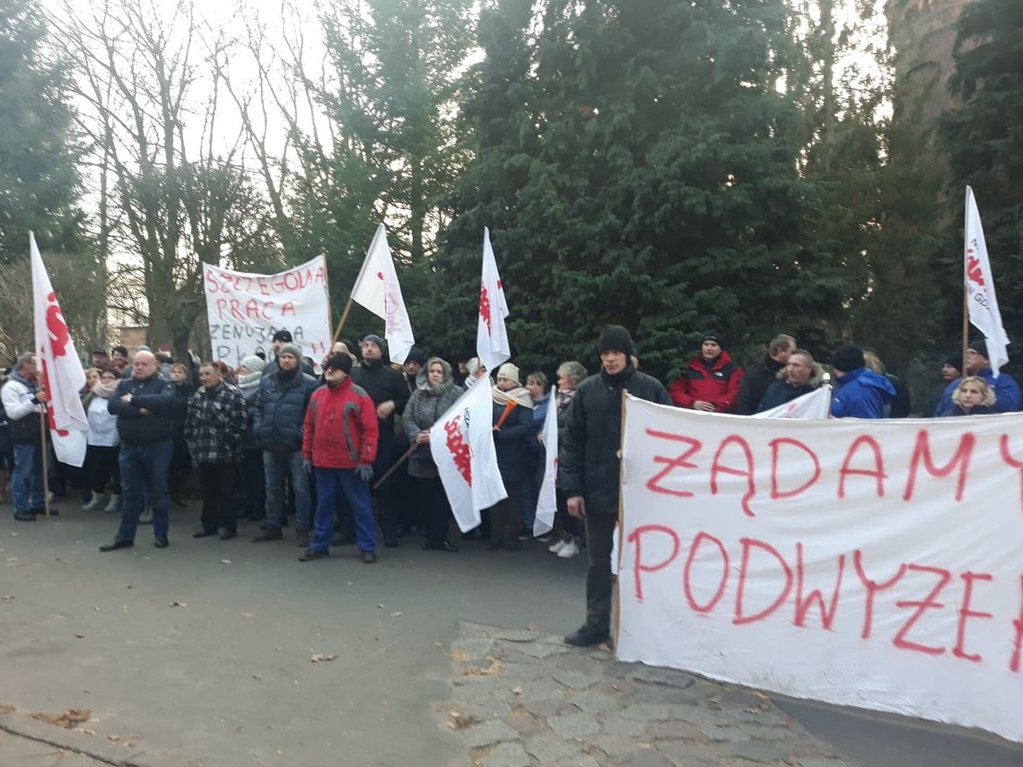 Protest personelu niemedycznego w Kocborowie 