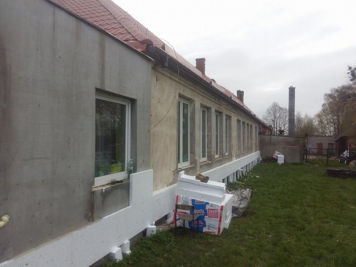 Przygotowują się na zimę. Ruszyły prace termomodernizacyjne Przygotowują się na zimę. Ruszyły prace termomodernizacyjne