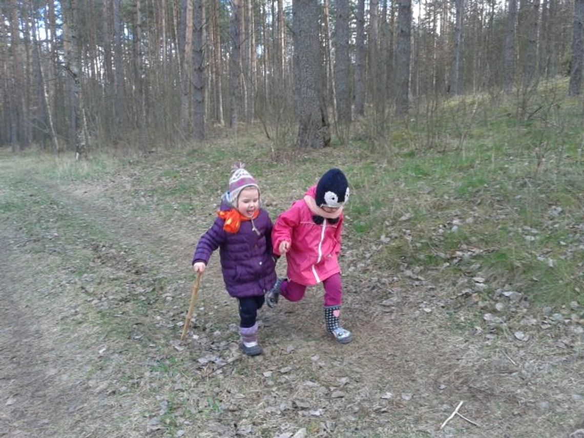 Rodzicielski manifest. Prawie 90 proc. 6-latków pozostanie w przedszkolach Rodzicielski manifest. Prawie 90 proc. 6-latków pozostanie w przedszkolach