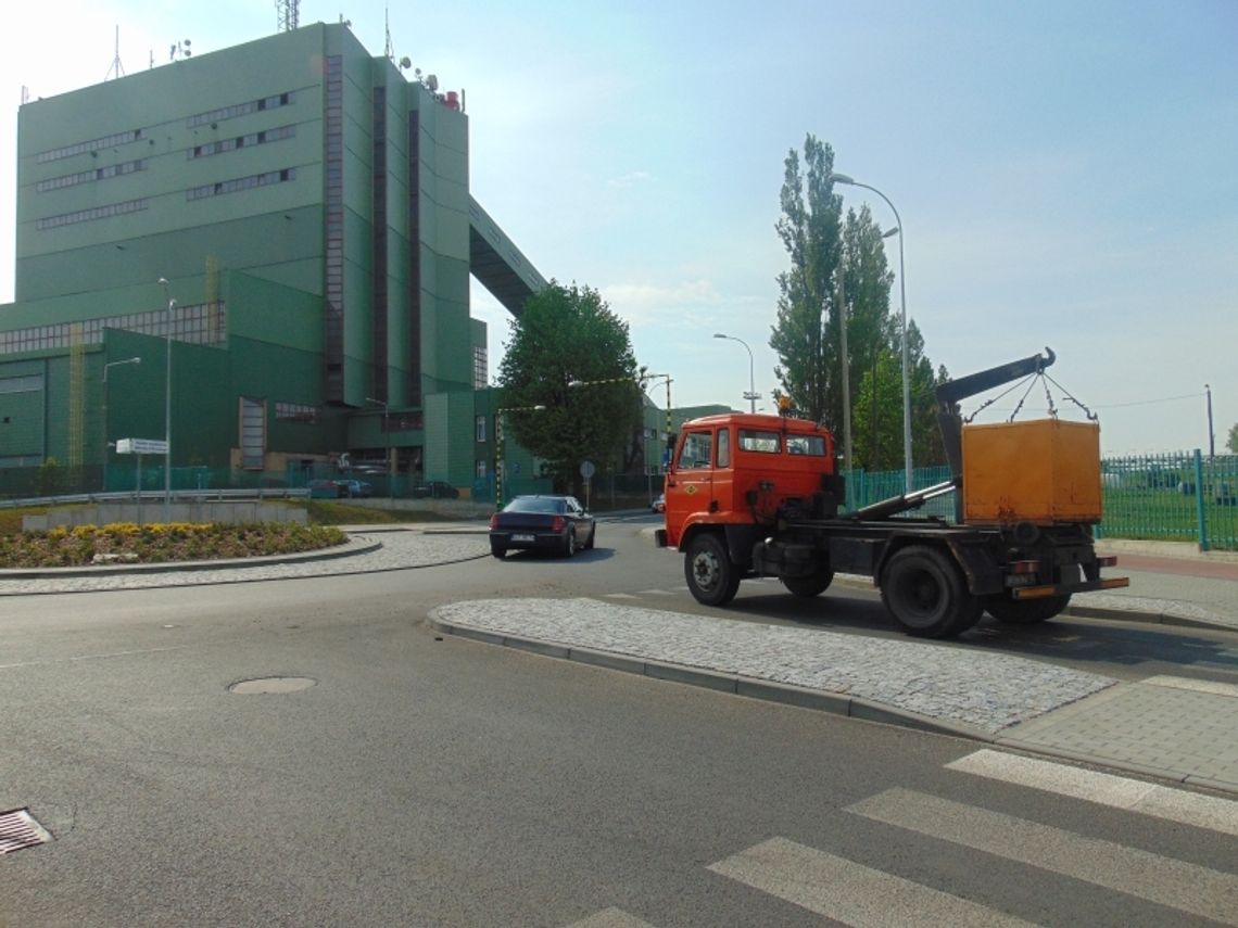 Ruletka na drodze?! Brak oznakowania Małej Obwodnicy Ruletka na drodze?! Brak oznakowania Małej Obwodnicy