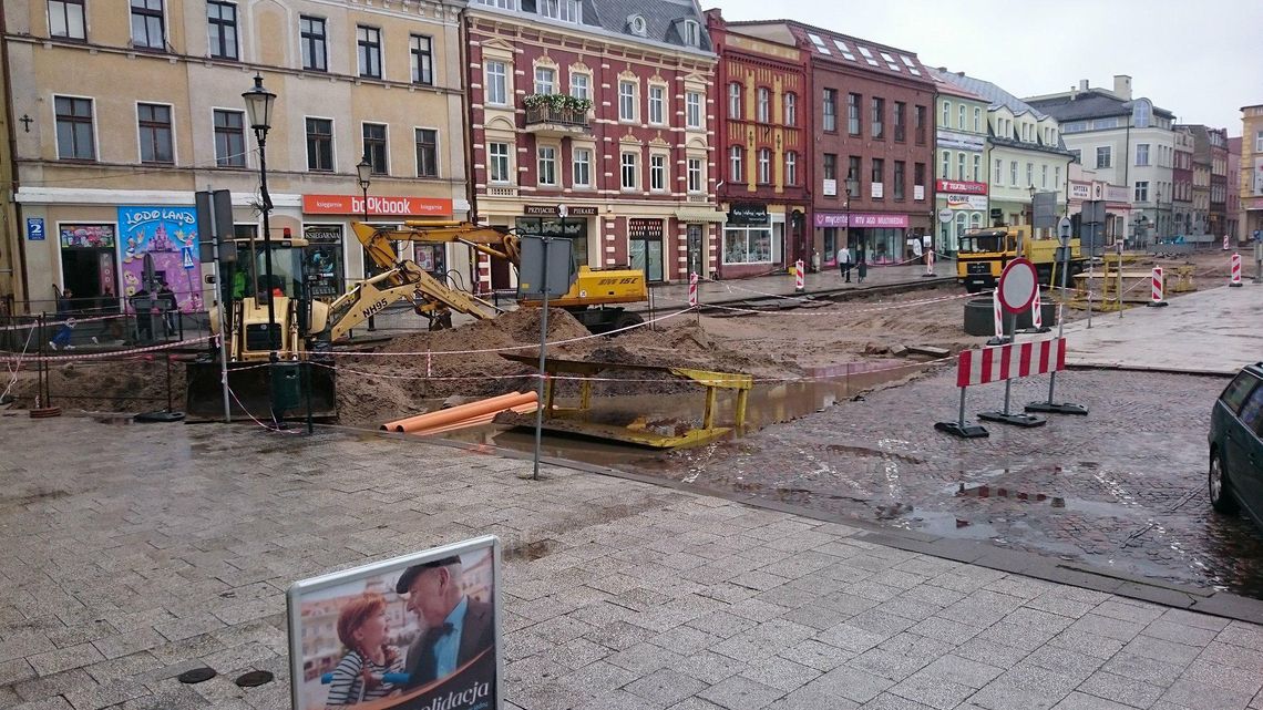 Rynek w budowie. Spotkanie informacyjne dla mieszkańców miasta Rynek w budowie. Spotkanie informacyjne dla mieszkańców miasta