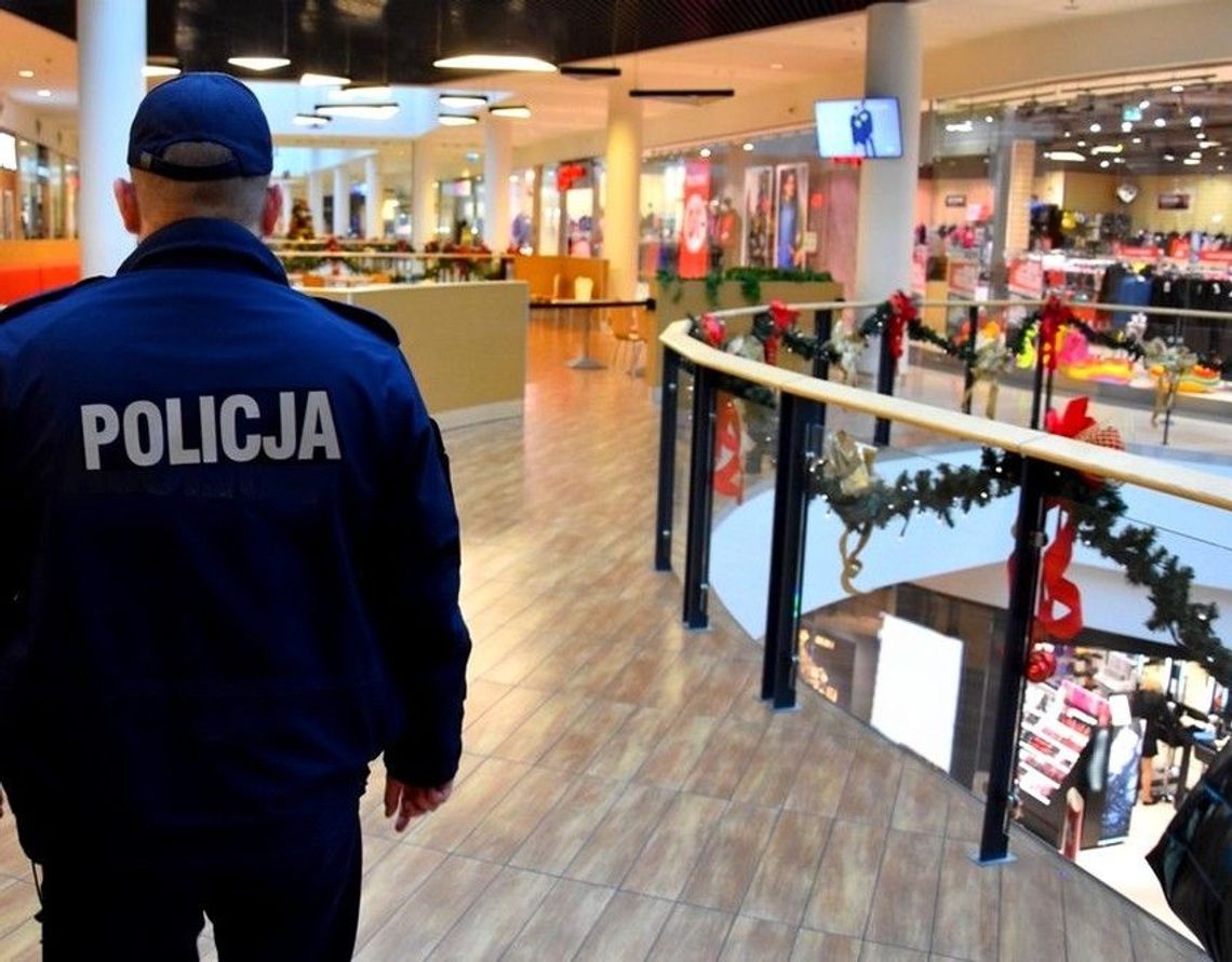 Sezon wyprzedaży w pełni. Bądźmy ostrożni podczas zakupów stacjonarnych i w sieci Sezon wyprzedaży w pełni. Bądźmy ostrożni podczas zakupów stacjonarnych i w sieci