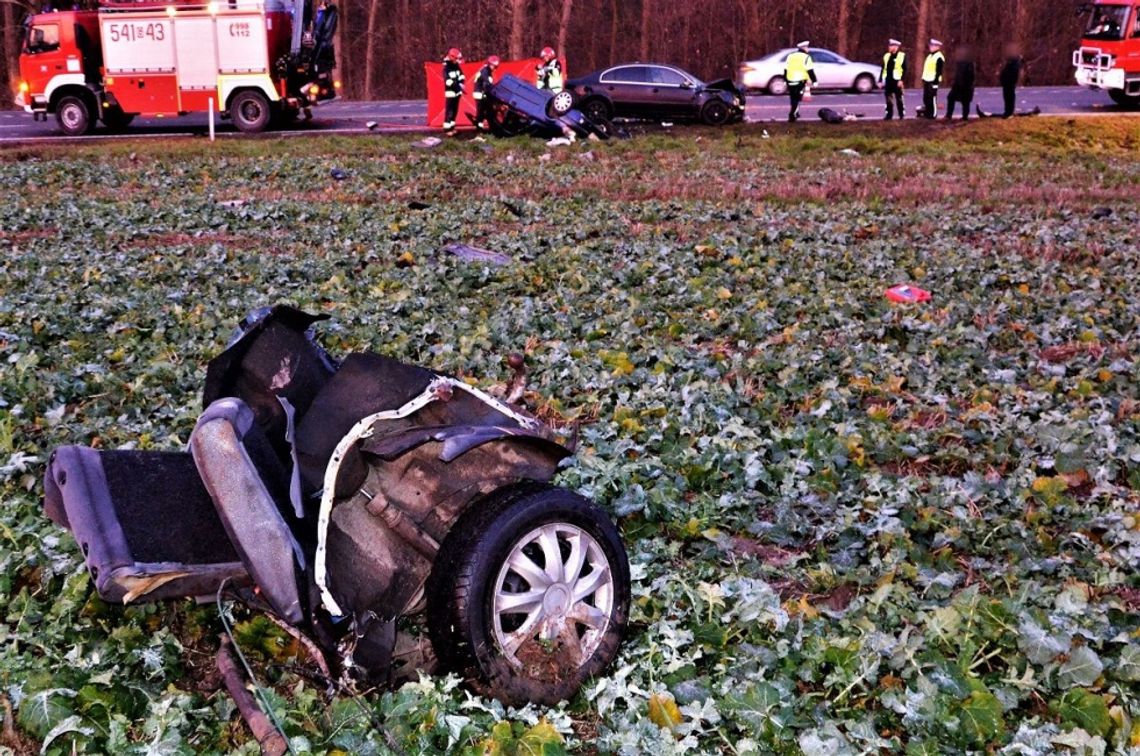 Śmierć 63-letniego kierowcy na „jedynce”. Drogi są zatłoczone – policja apeluje o rozwagę i szczególną ostrożność  