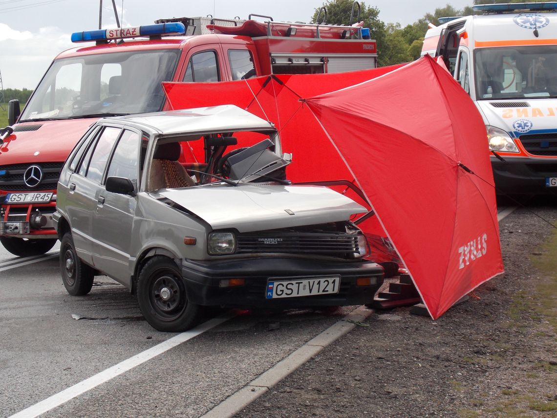 Śmierć na miejscu. Tragiczny wypadek w Zdunach ZDJĘCIA