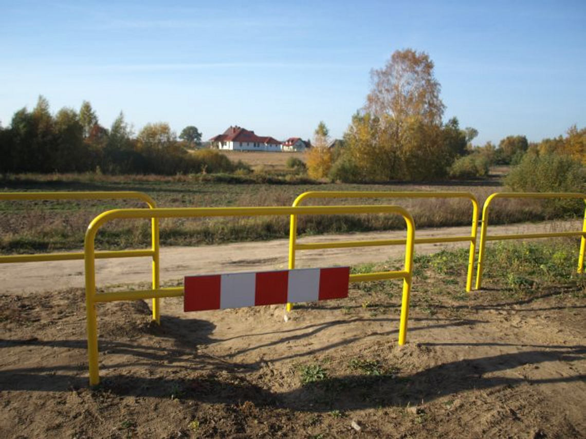 Sporna barierka – miasto boi się odszkodowań