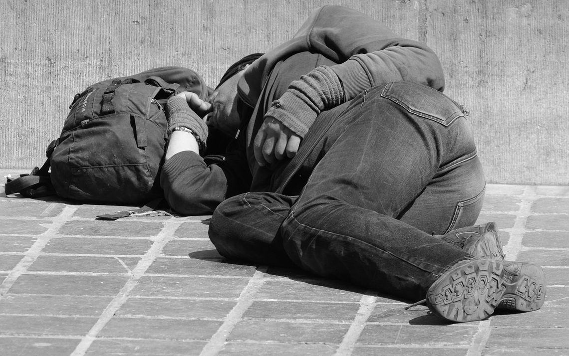 Statystyki są niepokojące. Przybywa osób bezdomnych Statystyki są niepokojące. Przybywa osób bezdomnych