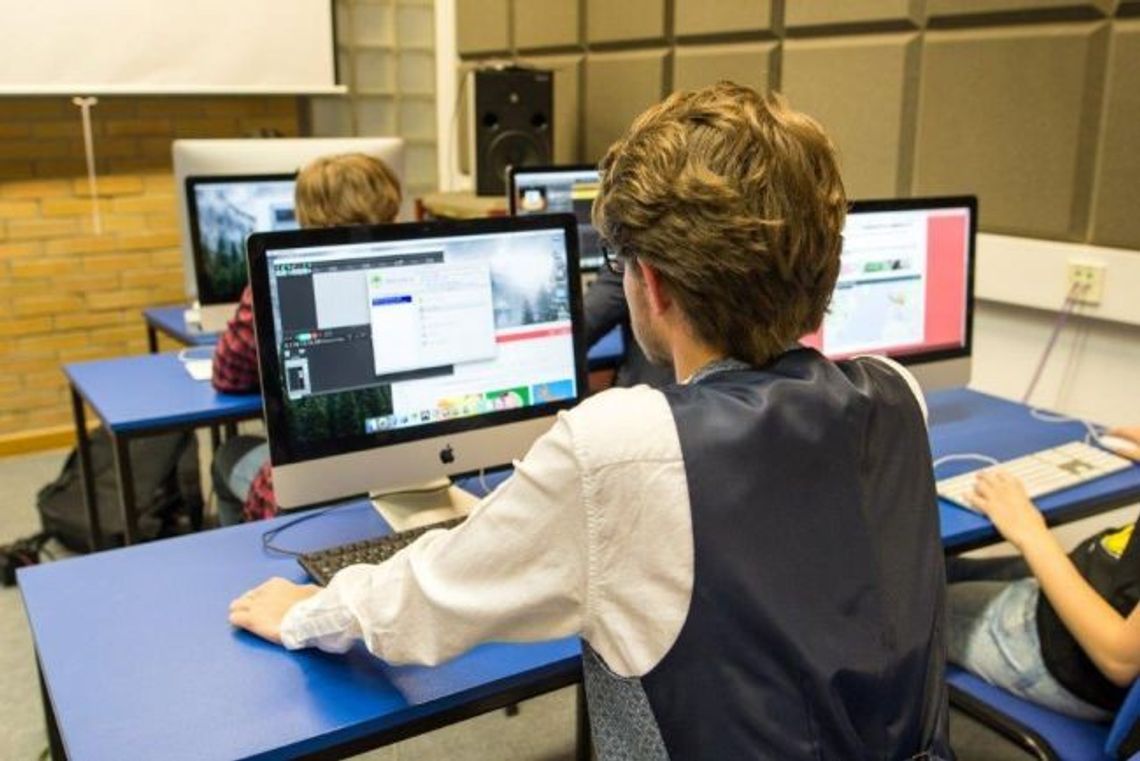 Studia IT szansą na wysokie zarobki (art. spons.) Studia IT szansą na wysokie zarobki (art. spons.)