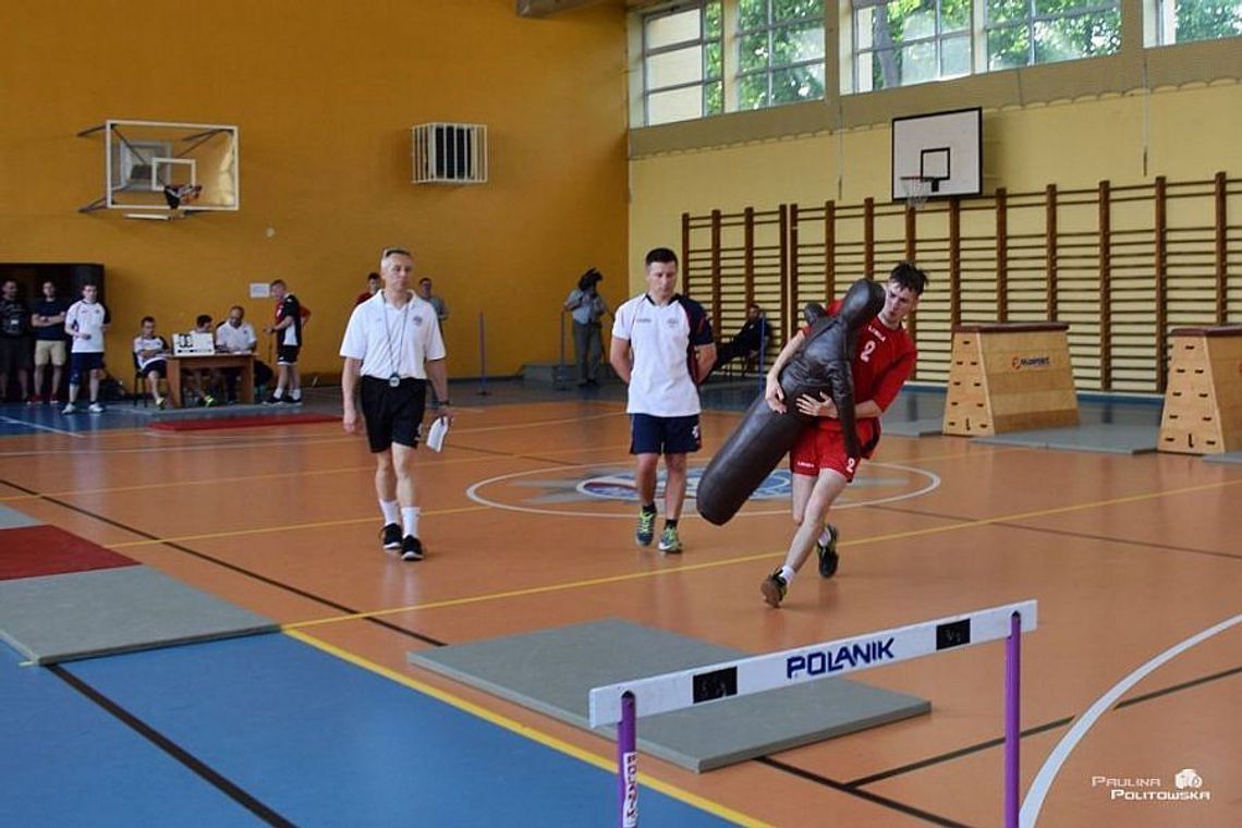 Test sprawności fizycznej. Sprawdź czy nadałbyś się na stróża prawa!