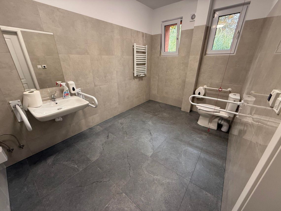 Toaleta bez barier w starogardzkim magistracie