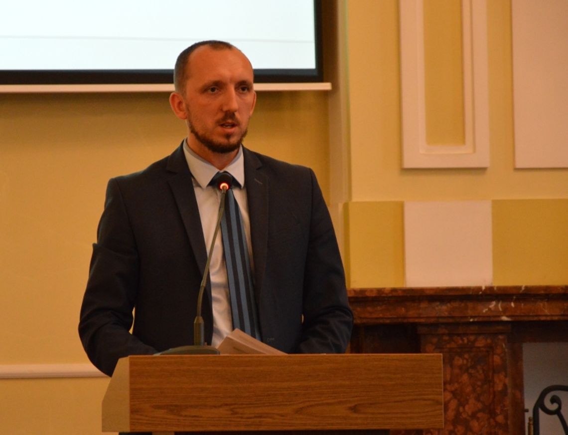 Toaleta jest w depozycie. Miejski szalet stał na Rynku tymczasowo. Obecnie rozpatrywane są trzy lokalizacje Toaleta jest w depozycie. Miejski szalet stał na Rynku tymczasowo. Obecnie rozpatrywane są trzy lokalizacje