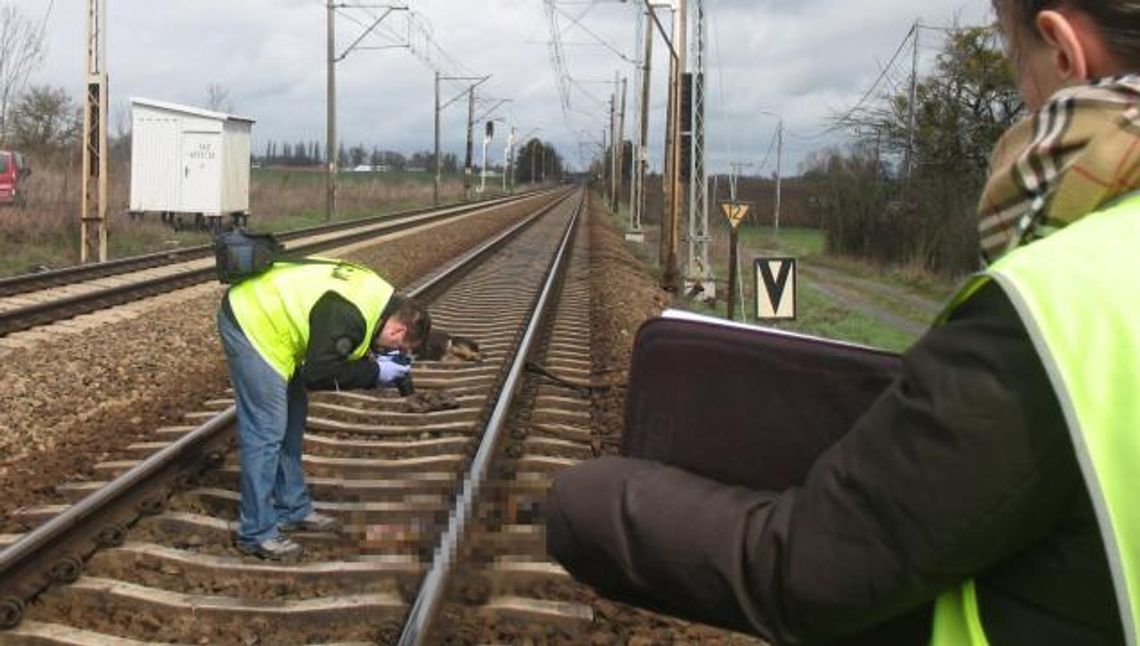 Tragedia na torach. 26-latek śmiertelnie potrącony przez pociąg Tragedia na torach. 26-latek śmiertelnie potrącony przez pociąg