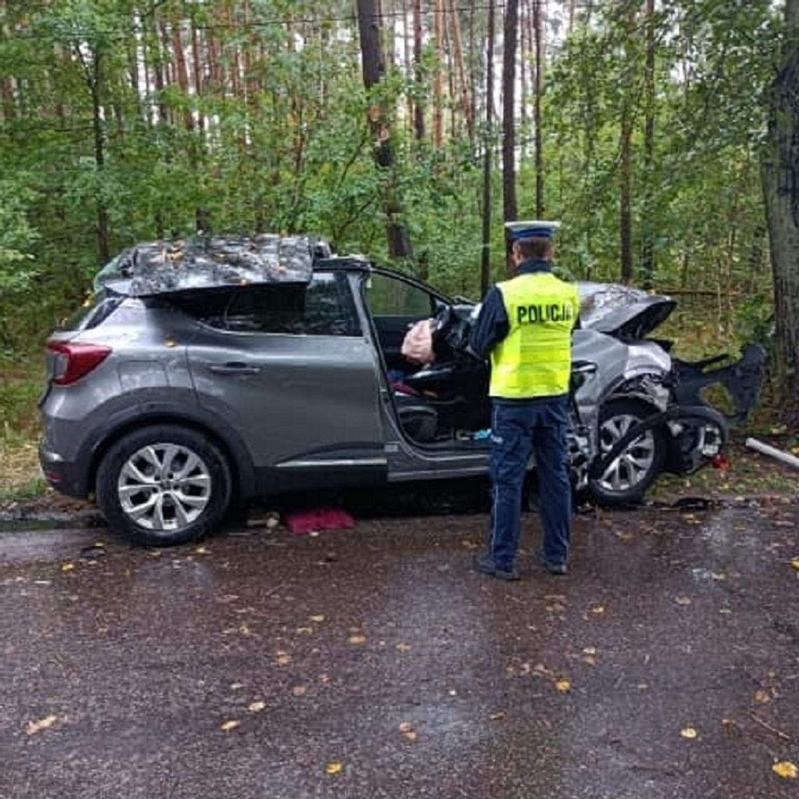 Tragiczny wypadek na DW 214. Zginęły dwie osoby. Trasa Zblewo - Stara Kiszewa całkowicie zablokowana 