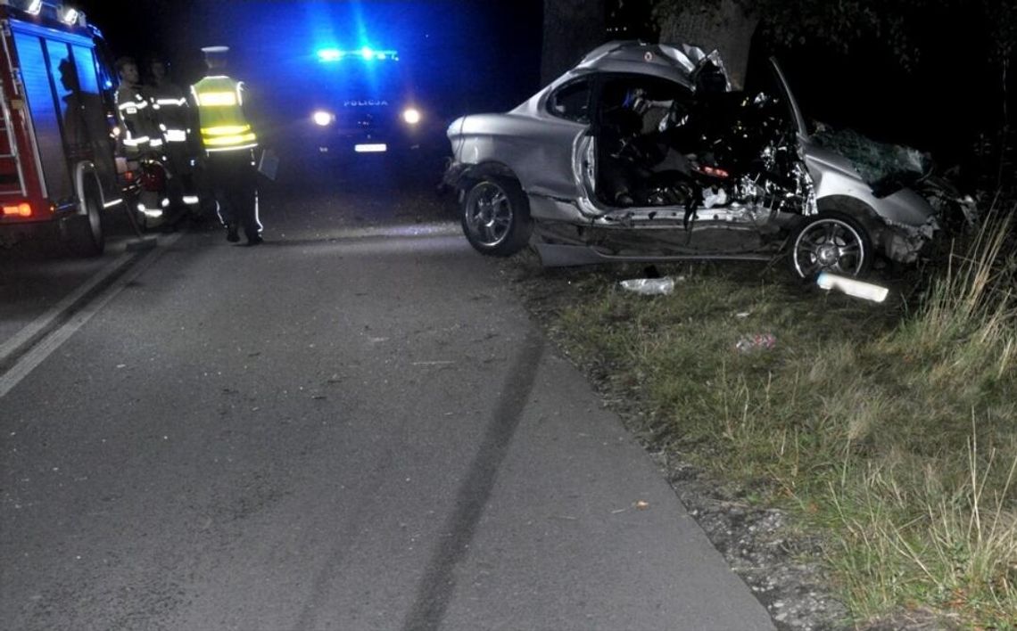 Tragiczny wypadek na trasie Starogard - Skarszewy. Nie żyje 20-letni kierowca