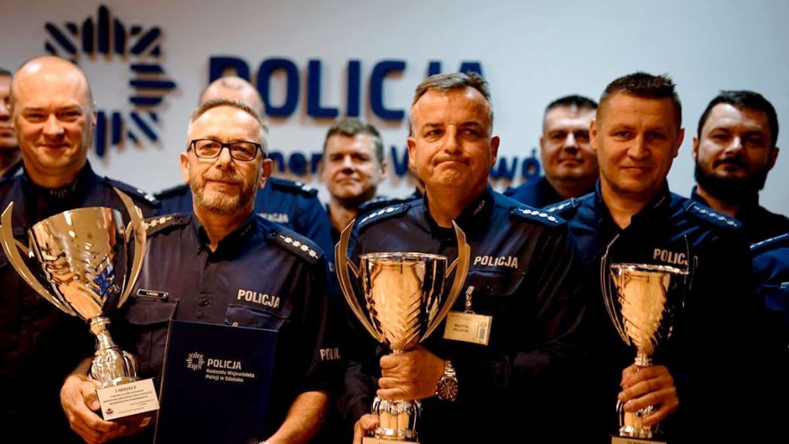 Turniej na najlepszego dyżurnego z Pomorza rozstrzygnięty. Dyżurny starogardzkiej komendy na podium!