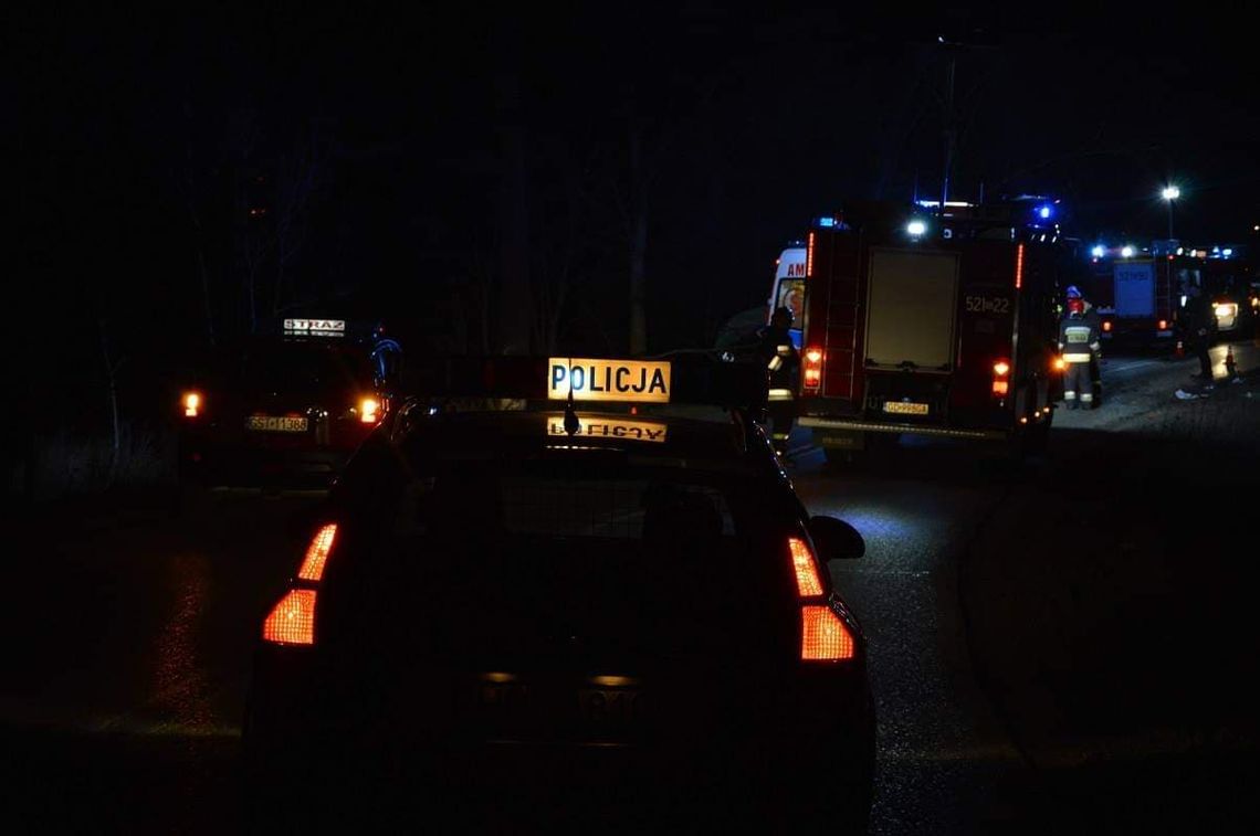 TYLKO U NAS: Policyjny pościg przez dwa powiaty. Uciekający doprowadził do wypadku w Skórczu