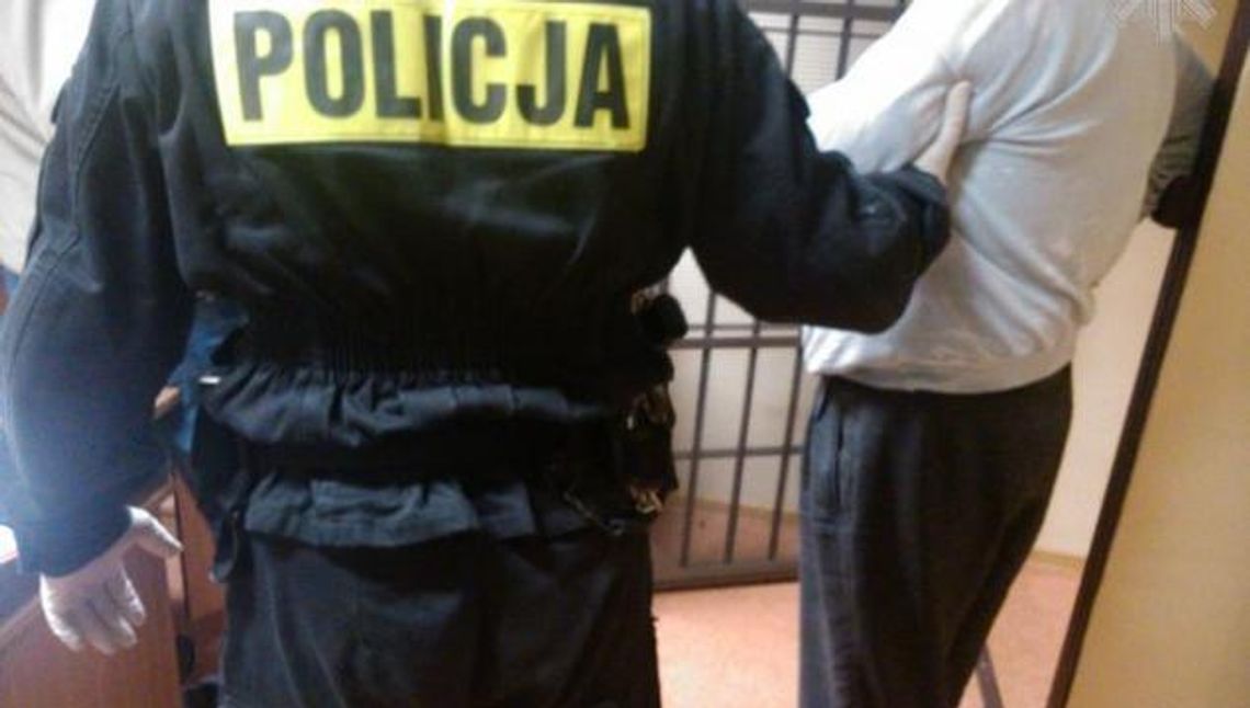 Uderzali i kopali po całym ciele - ukradli torbę z laptopem Uderzali i kopali po całym ciele - ukradli torbę z laptopem