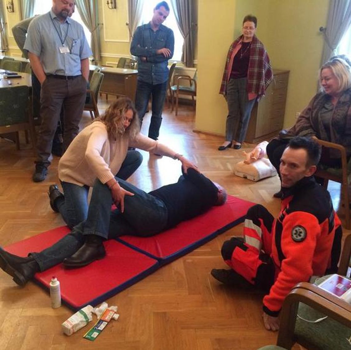 Urzędnik może uratować życie. Defibrylator pojawił się w Urzędzie Miasta. Urzędnik może uratować życie. Defibrylator pojawił się w Urzędzie Miasta.