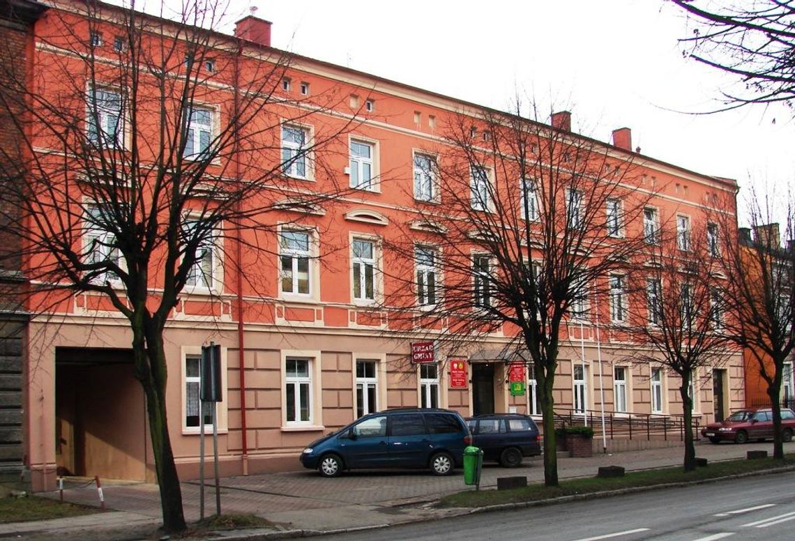 UWAGA: Urząd Gminy funkcjonuje w ograniczonym zakresie. Realizowane będą tylko niezbędne usługi na rzecz mieszkańców wyłącznie w biurze podawczym UWAGA: Urząd Gminy funkcjonuje w ograniczonym zakresie. Realizowane będą tylko niezbędne usługi na rzecz mieszkańców wyłącznie w biurze podawczym