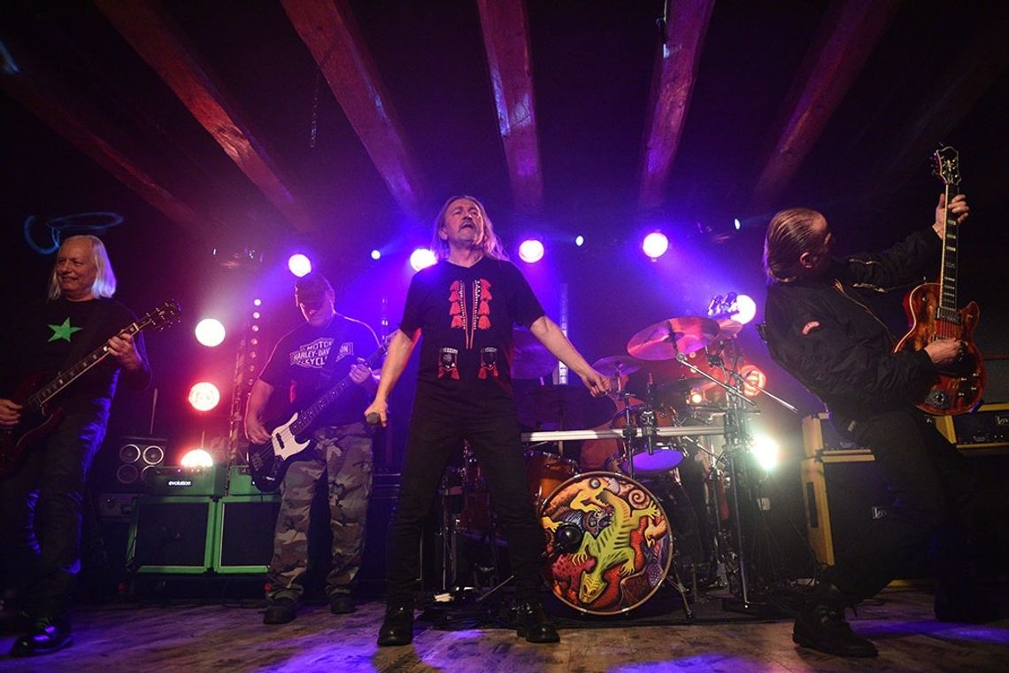 Wiemy już kto zagra na VIII Zlocie Weteranów Szos! Gwiazdą wieczoru będzie zespół TSA Wiemy już kto zagra na VIII Zlocie Weteranów Szos! Gwiazdą wieczoru będzie zespół TSA