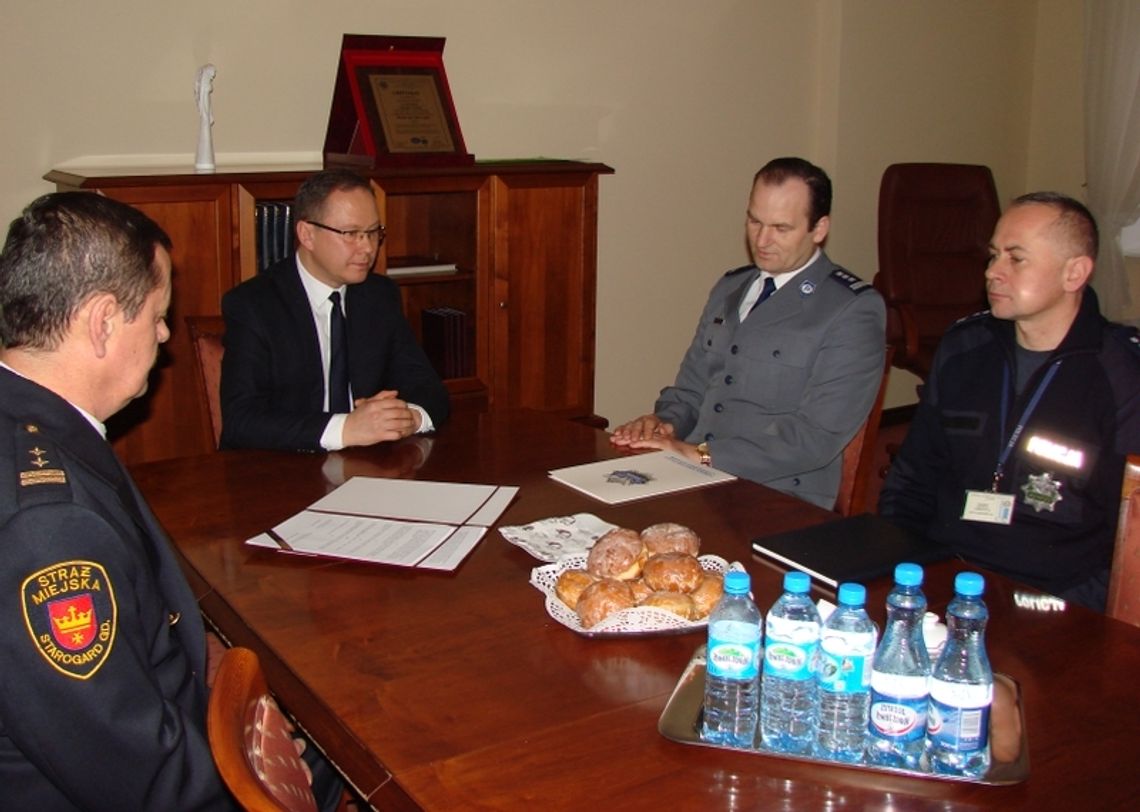 Wspólny cel dwóch jednostek - Porozumienie pomiędzy policją a strażą miejską Wspólny cel dwóch jednostek - Porozumienie pomiędzy policją a strażą miejską