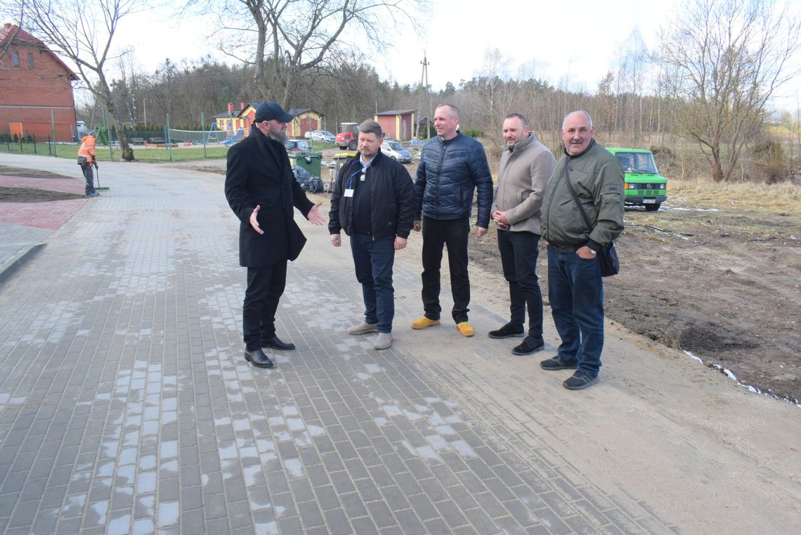 Zakończyła się przebudowa drogi w Bolesławowie