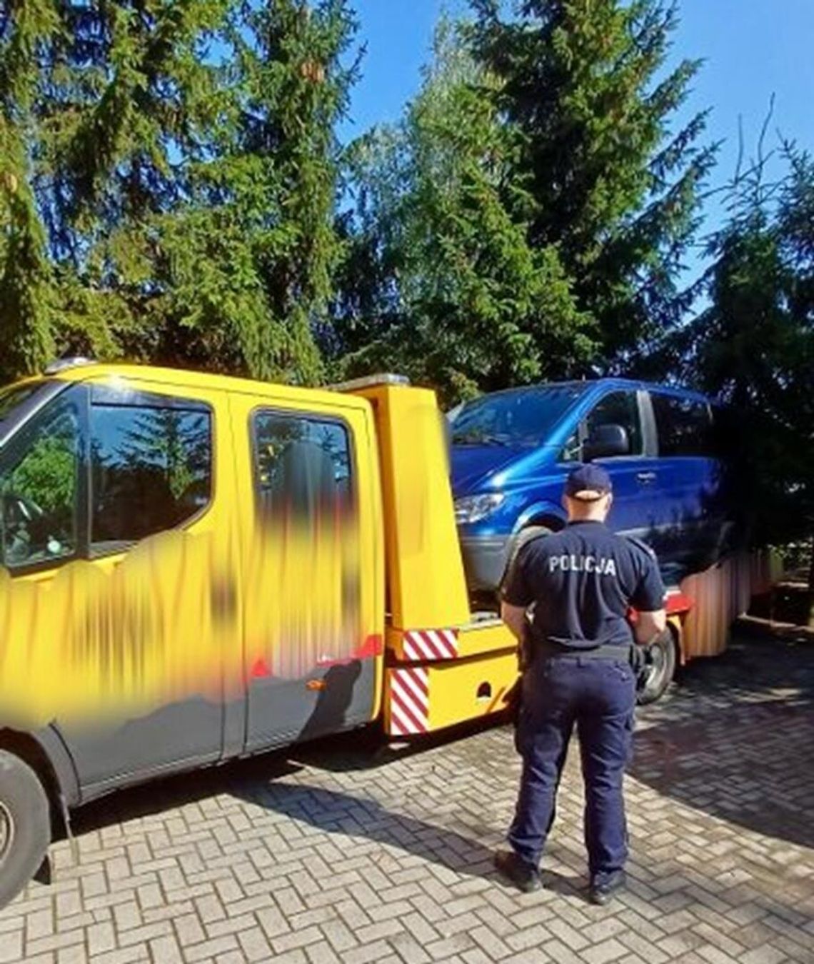 Zatrzymany za kierownicą mimo dożywotniego zakazu. Samochód trafił na policyjny parking Zatrzymany za kierownicą mimo dożywotniego zakazu. Samochód trafił na policyjny parking