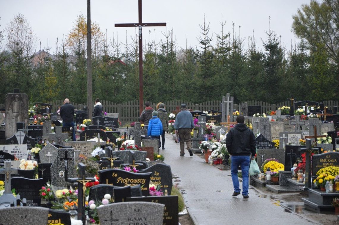 ZDJĘCIA: Dzień zadumy i modlitwy. Dziś Wszystkich Świętych