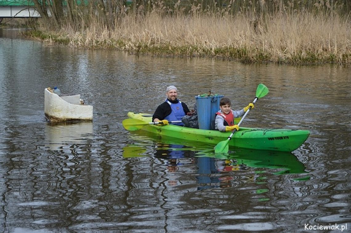 ZDJĘCIA: Pierwszy Wiosenny Spływ Kajakowy Rzeką Wierzycą 