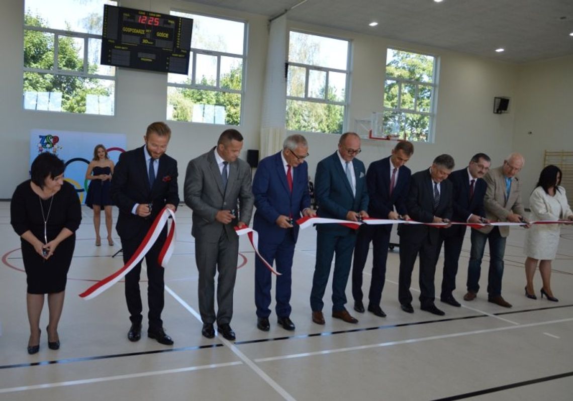 ZDJĘCIA: Uroczyste obchody jubileuszu szkoły i otwarcia hali widowiskowo - sportowej 
