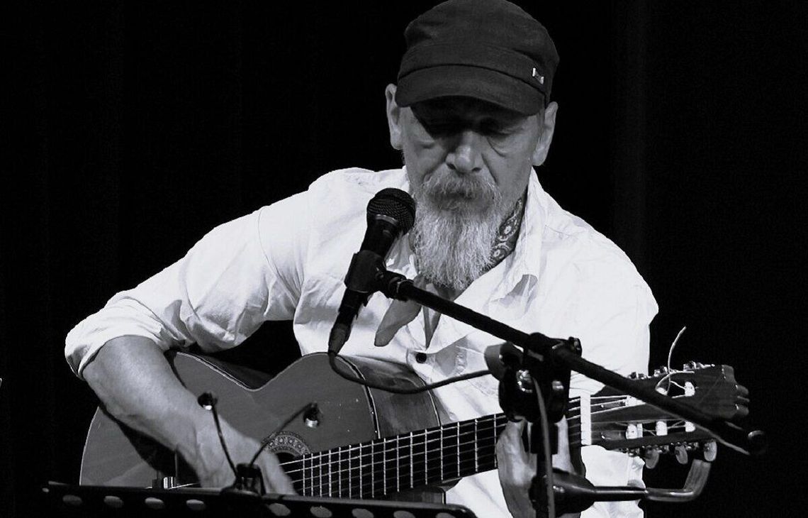 Zmarł Radosław Ciecholewski - współzałożyciel Teatru Kuźnia Bracka Zmarł Radosław Ciecholewski - współzałożyciel Teatru Kuźnia Bracka