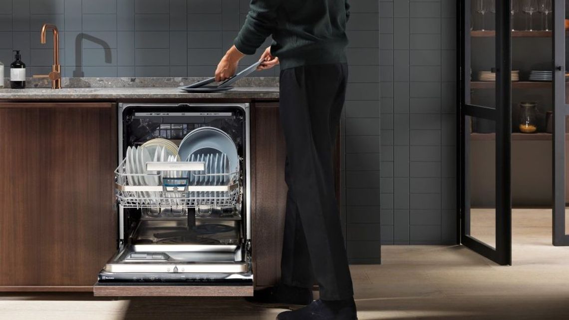 Zmywanie naczyń nie tylko wydajne, ale i oszczędne dzięki zmywarkom Electrolux