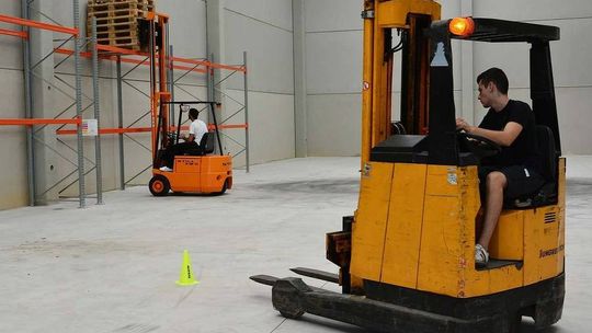 Szkolenia operatorów wózków widłowych, ładowarek teleskopowych oraz maszyn budowlanych