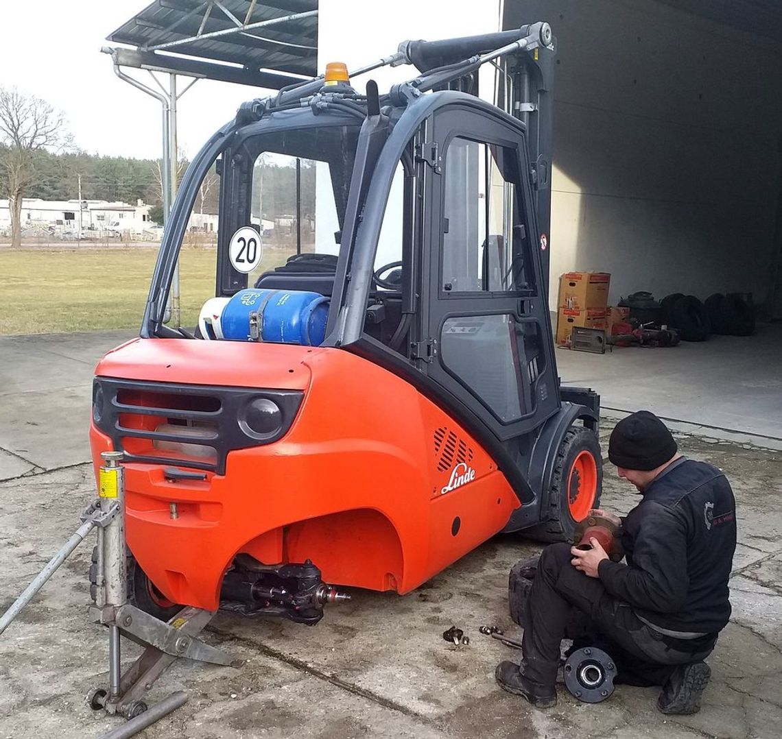 Mechanik, serwisant wózków widłowych, ładowarek teleskopowych Mechanik, serwisant wózków widłowych, ładowarek teleskopowych