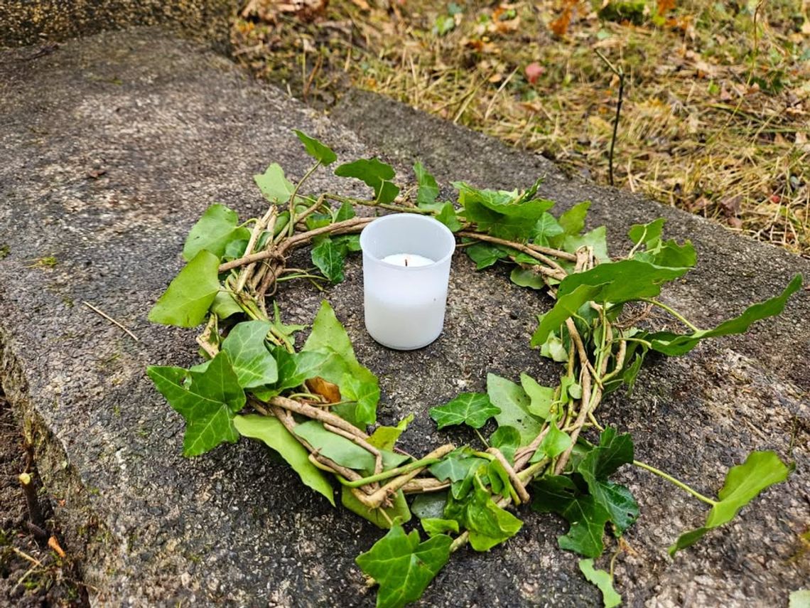 Wspólne porządki na Cmentarzu Kocborowskim w Starogardzie Gdańskim. Każdy może pomóc Wspólne porządki na Cmentarzu Kocborowskim w Starogardzie Gdańskim. Każdy może pomóc