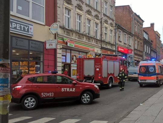 O Krok Od Tragedii... Najpierw Rzucała Garnkami, Później Uciekła Przed ...