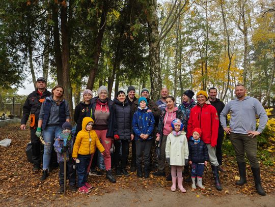 Porządkujemy Cmentarz Kocborowski